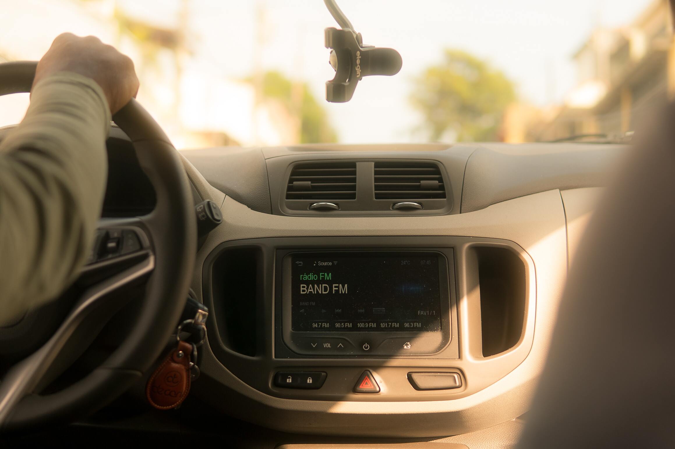 How to make money Driving Uber 